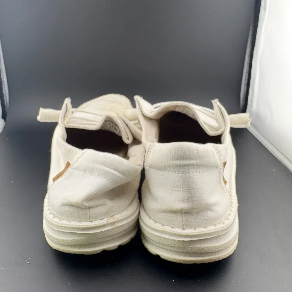 Hey Dude Wendy 121410123 Womens US 8 Comfort Shoes Chambray White Slip On